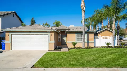 1502 W River Ave, Porterville, CA 93257