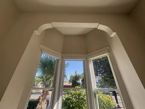 Entry Way - 523 N Locust St, Visalia, CA 93291 photo 1 of 4