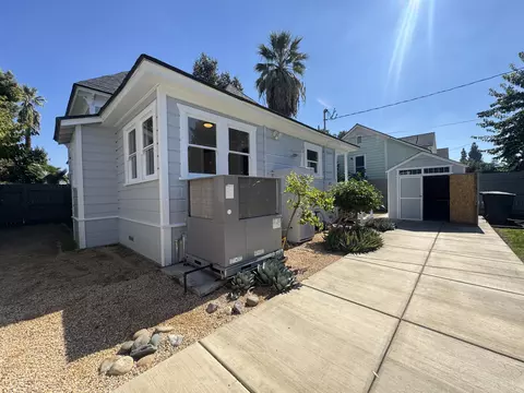 Exterior - 523 N Locust St, Visalia, CA 93291 photo 16 of 27