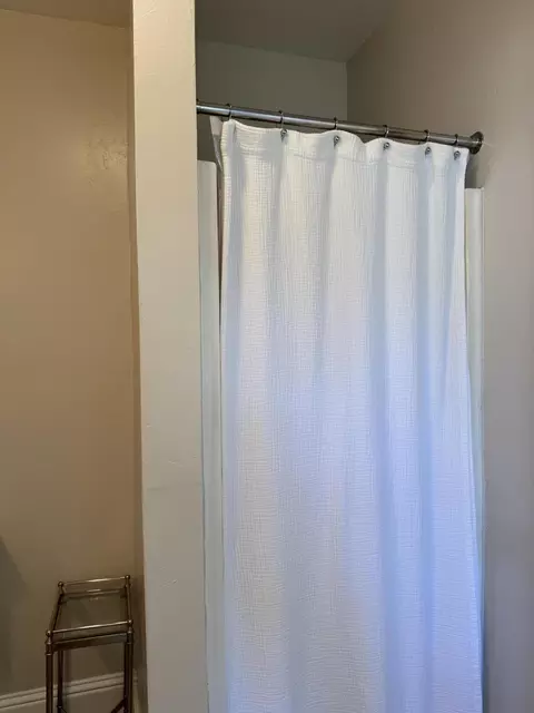 Bath - 523 N Locust St, Visalia, CA 93291 photo 2 of 2