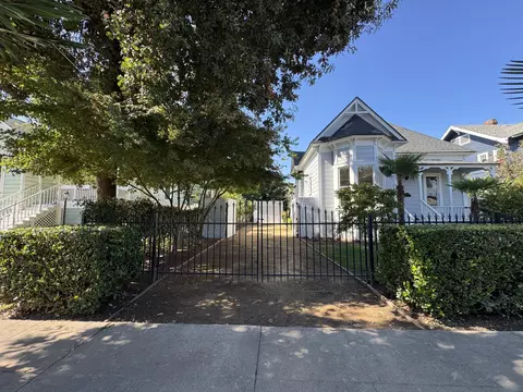 Exterior - 523 N Locust St, Visalia, CA 93291 photo 22 of 27