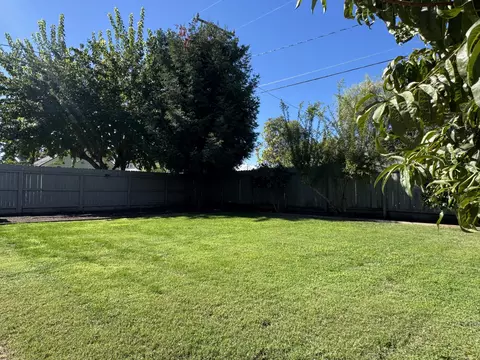 Exterior - 523 N Locust St, Visalia, CA 93291 photo 17 of 27