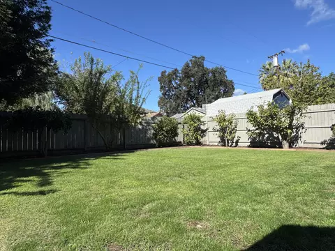 Exterior - 523 N Locust St, Visalia, CA 93291 photo 19 of 27