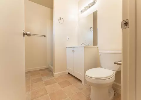 Bath - 2102 E Bardsley Ave, Tulare, CA 93274 photo 1 of 2