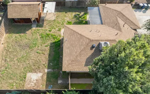 View/Area - 2102 E Bardsley Ave, Tulare, CA 93274 photo 5 of 5