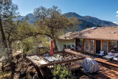 Exterior - 46685 Sycamore Dr # D, Three Rivers, CA 93271 photo 9 of 10