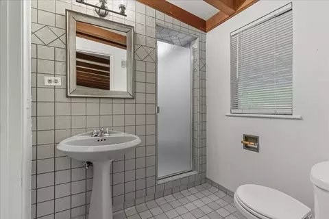 Bath - 407 Channing Way, Exeter, CA 93221 photo 2 of 2