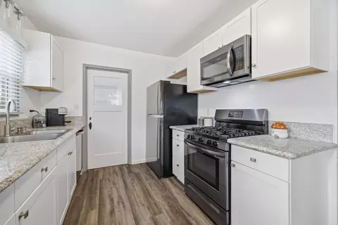 Kitchen - 605 E Tulare Ave, Visalia, CA 93292 photo 1 of 2