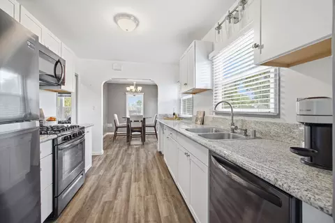Kitchen - 605 E Tulare Ave, Visalia, CA 93292 photo 2 of 2