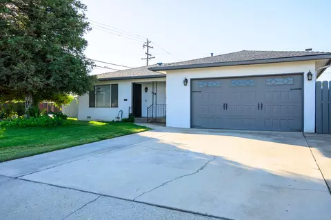 Other - 548 W Dennis Dr, Clovis, CA 93612 photo 1 of 6
