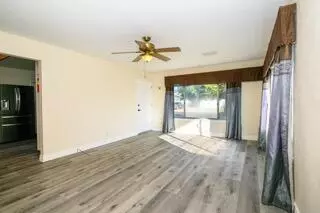 Living - 548 W Dennis Dr, Clovis, CA 93612 photo 2 of 4