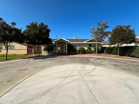 717 N Orange Ave, Lindsay, CA 93247