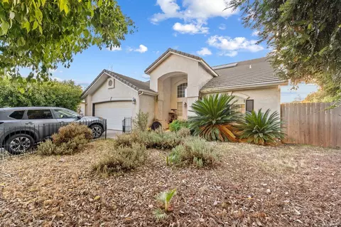 5575 N Cleo Ave, Fresno, CA 93722