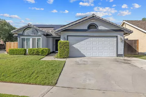 1007 N Atwood St, Visalia, CA 93291