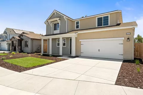 Exterior - 3131 Ryan Ave, Tulare, CA 93274 photo 2 of 9