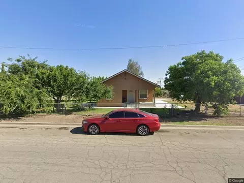 1140 W King Ave, Tulare, CA 93274