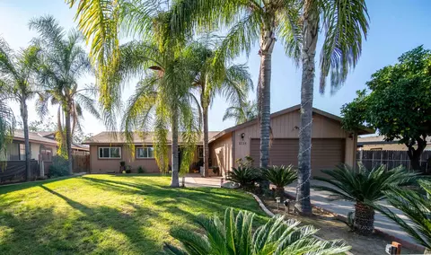 1725 N Leslie St, Visalia, CA 93291