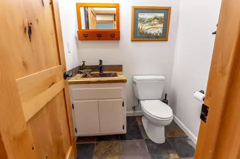 Bath - 43283 N Fork Dr, Three Rivers, CA 93271 photo 6 of 7