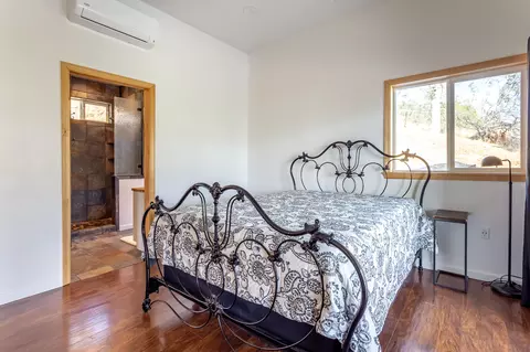 Bedroom - 43283 N Fork Dr, Three Rivers, CA 93271 photo 2 of 2