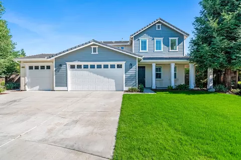 6216 W Oriole Ct, Visalia, CA 93291