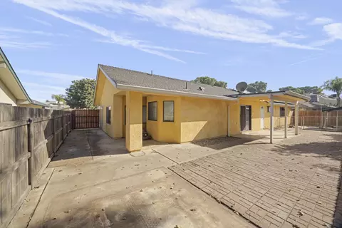 1209 N Gem St N, Tulare, CA 93274 photo 34