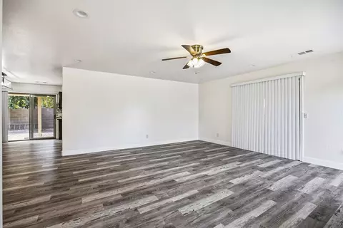 1209 N Gem St N, Tulare, CA 93274 photo 12