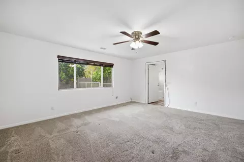 1209 N Gem St N, Tulare, CA 93274 photo 29