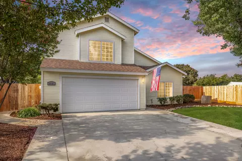 2321 N Michael St, Visalia, CA 93292