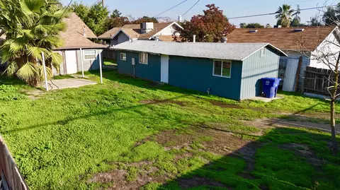 Exterior - 314 N D St, Exeter, CA 93221 photo 2 of 2