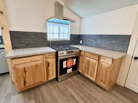 Kitchen - 314 N D St, Exeter, CA 93221 photo 6 of 9