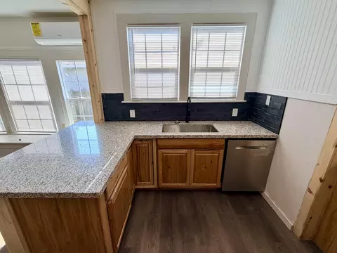 Kitchen - 314 N D St, Exeter, CA 93221 photo 4 of 9