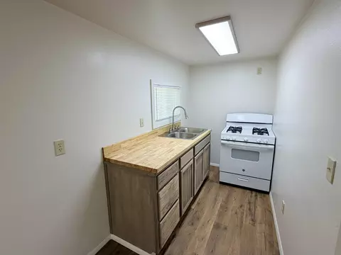 Kitchen - 314 N D St, Exeter, CA 93221 photo 9 of 9