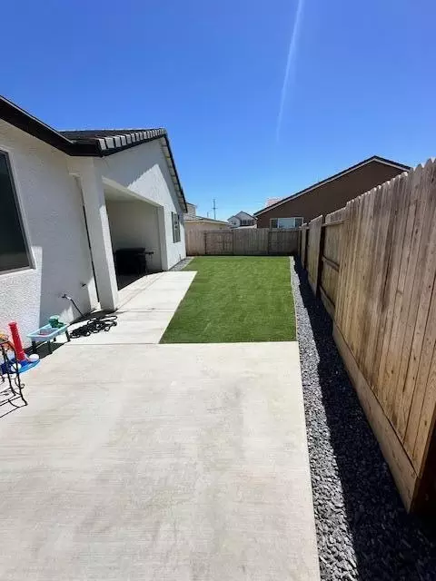 Exterior - 179 Ocean Ct, Tulare, CA 93274 photo 5 of 6
