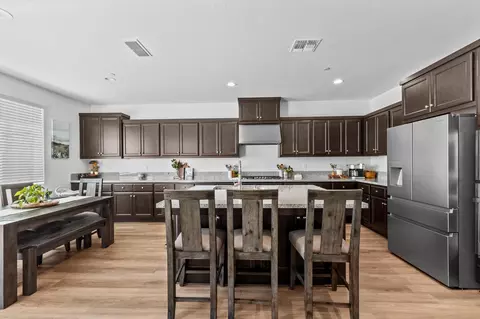 Kitchen - 179 Ocean Ct, Tulare, CA 93274 photo 2 of 6