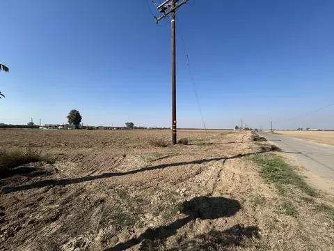 Stanford Avenue, Pixley, CA 93256