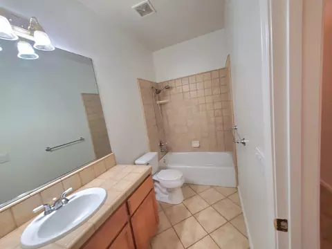 Bath - 2447 S Beech Dr, Visalia, CA 93292 photo 6 of 6