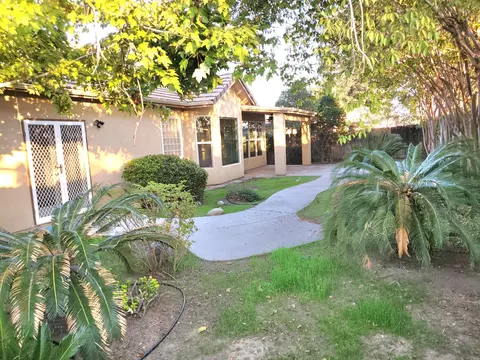 Exterior - 2447 S Beech Dr, Visalia, CA 93292 photo 12 of 12