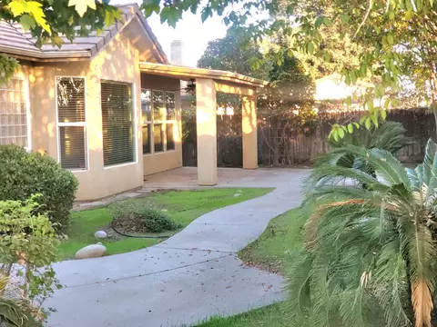 Exterior - 2447 S Beech Dr, Visalia, CA 93292 photo 9 of 12