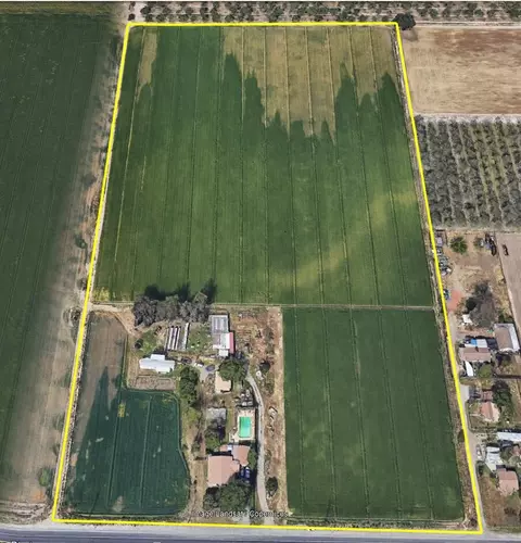 32437 124, Visalia, CA 93291