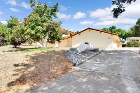 Exterior - 16895 Rd 30 12, Madera, CA 93636 photo 2 of 14