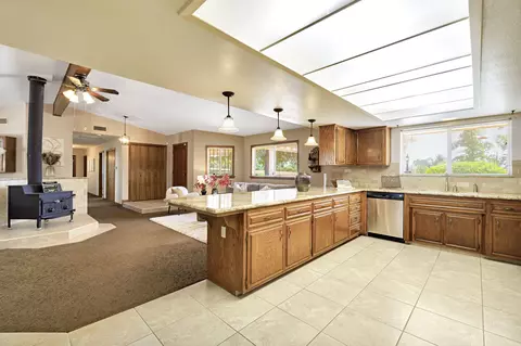 Kitchen - 16895 Rd 30 12, Madera, CA 93636 photo 5 of 6
