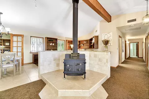 Entry Way - 16895 Rd 30 12, Madera, CA 93636 photo 1 of 3