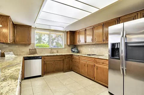 Kitchen - 16895 Rd 30 12, Madera, CA 93636 photo 3 of 6