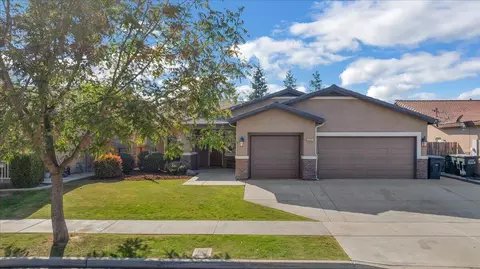 3031 SE La Vida Ct, Visalia, CA 93291