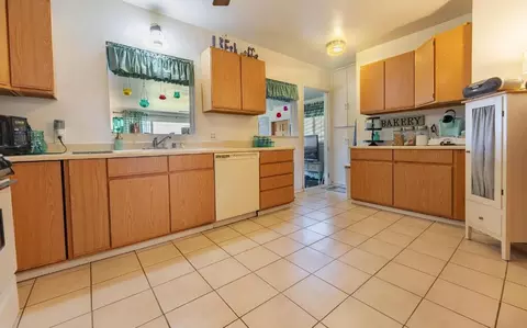 1707 E Academy Ave, Tulare, CA 93274 photo 17