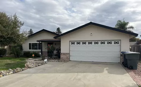 4701 W Laurel Ave, Visalia, CA 93277