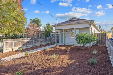 Exterior - 1633 Chase Ave, Corcoran, CA 93212 photo 2 of 5