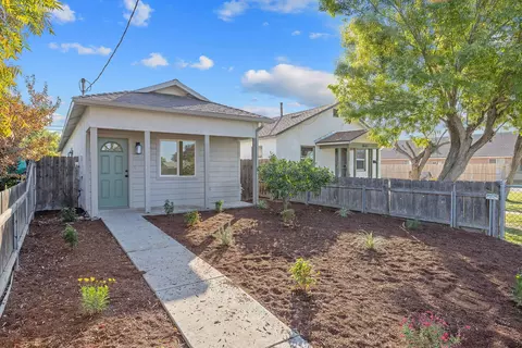 1633 Chase Ave, Corcoran, CA 93212
