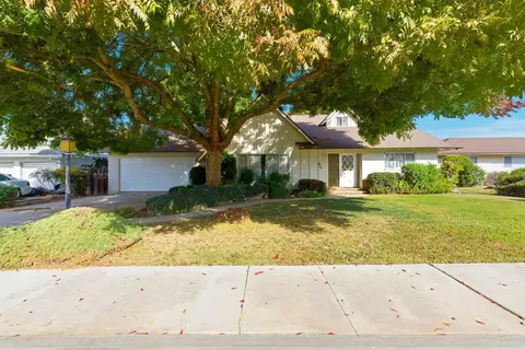 670 W Kanai Ave, Porterville, CA 93257