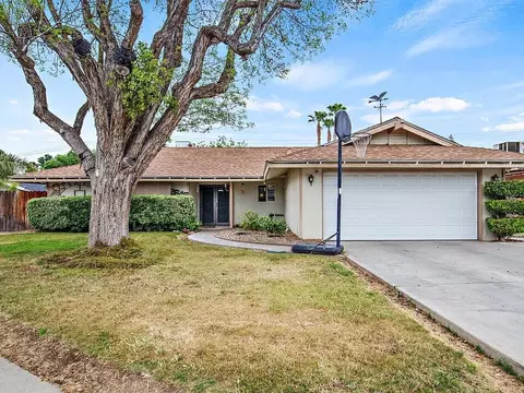 2646 S Fairway Ct, Visalia, CA 93277
